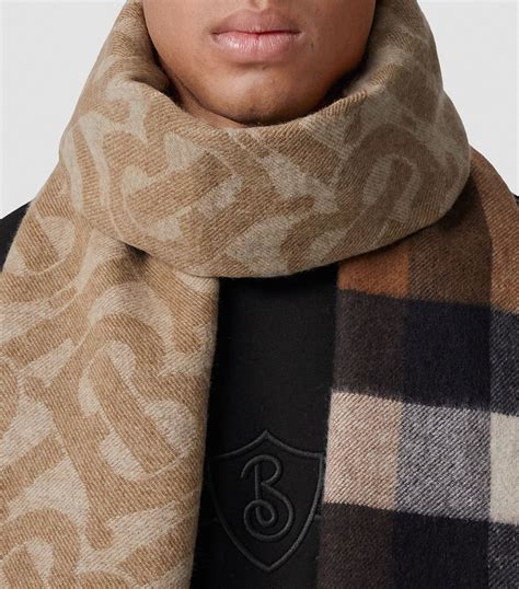 Reversible Monogram Check Cashmere Scarf in Mid grey